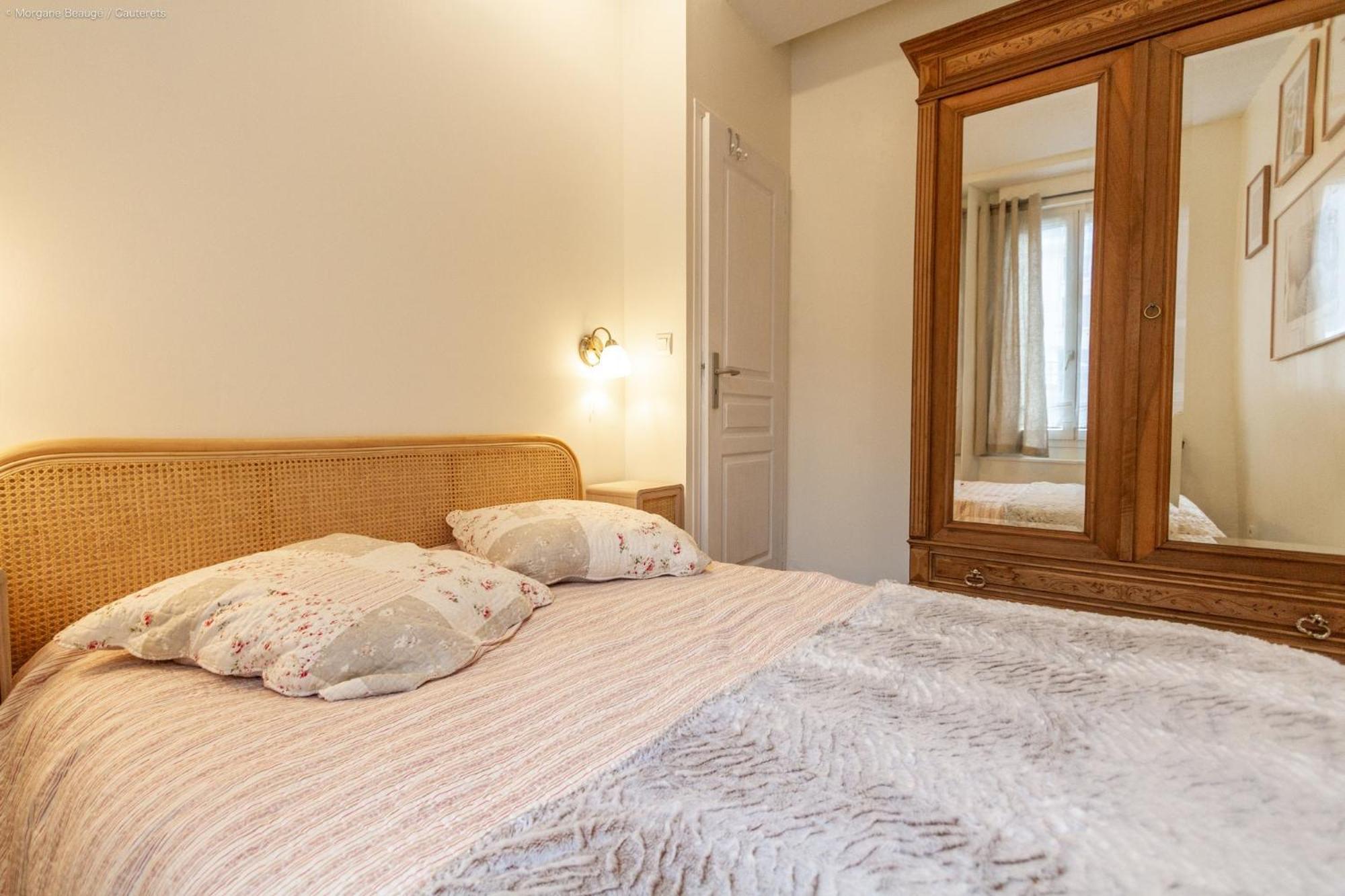 Charmant Appartement Au Calme En Plein Centre Ville Avec Wifi Et Linge De Maison Inclus Cauterets Luaran gambar
